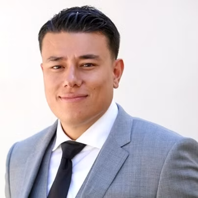 Armando Vargas, Corporate Controller